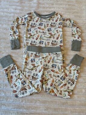 Kindthing 2pc Set 🧸✨ Size 2T – Fantasy Adventure Print